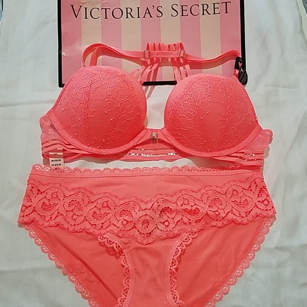 Victoria's Secret Bombshell Bra and Panty 34A-Sm